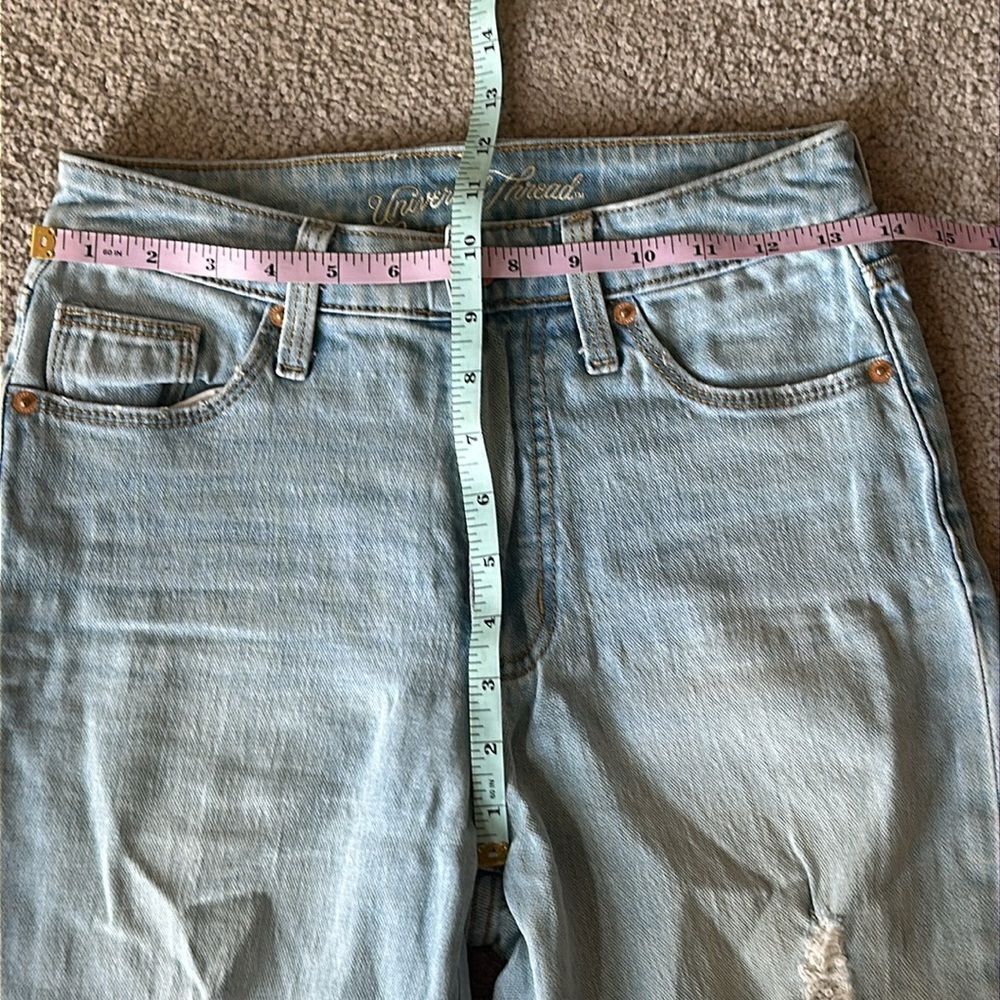 Universal Thread Women’s Distressed Boyfriend Jea… - image 5